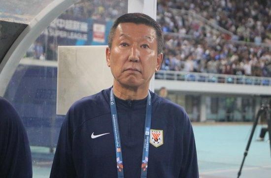 值得一提的是,一汽红旗始终坚持用户至上,实力“宠粉”,为红旗用户预留电影节开幕式、闭幕式出席权益和展映作品电影券权益,深度激活用户参与感和仪式感